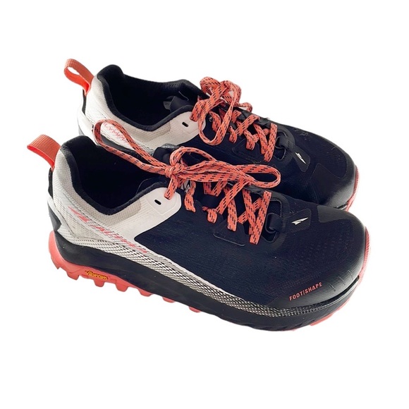 Altra Shoes Altra Olympus 4 Vibram Gaiter Trap Trail Running Shoes